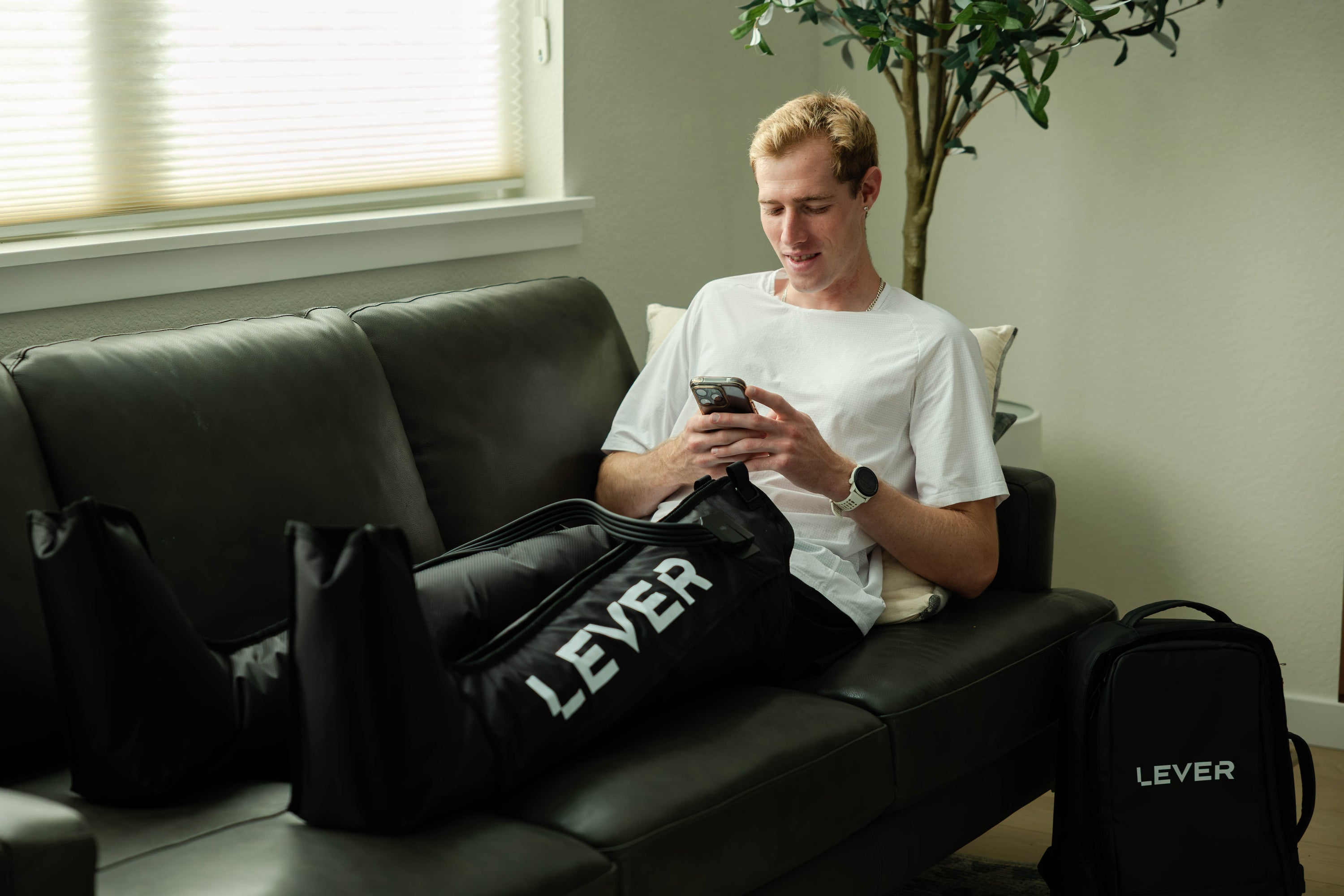 LEVER Recovery Boots Pro