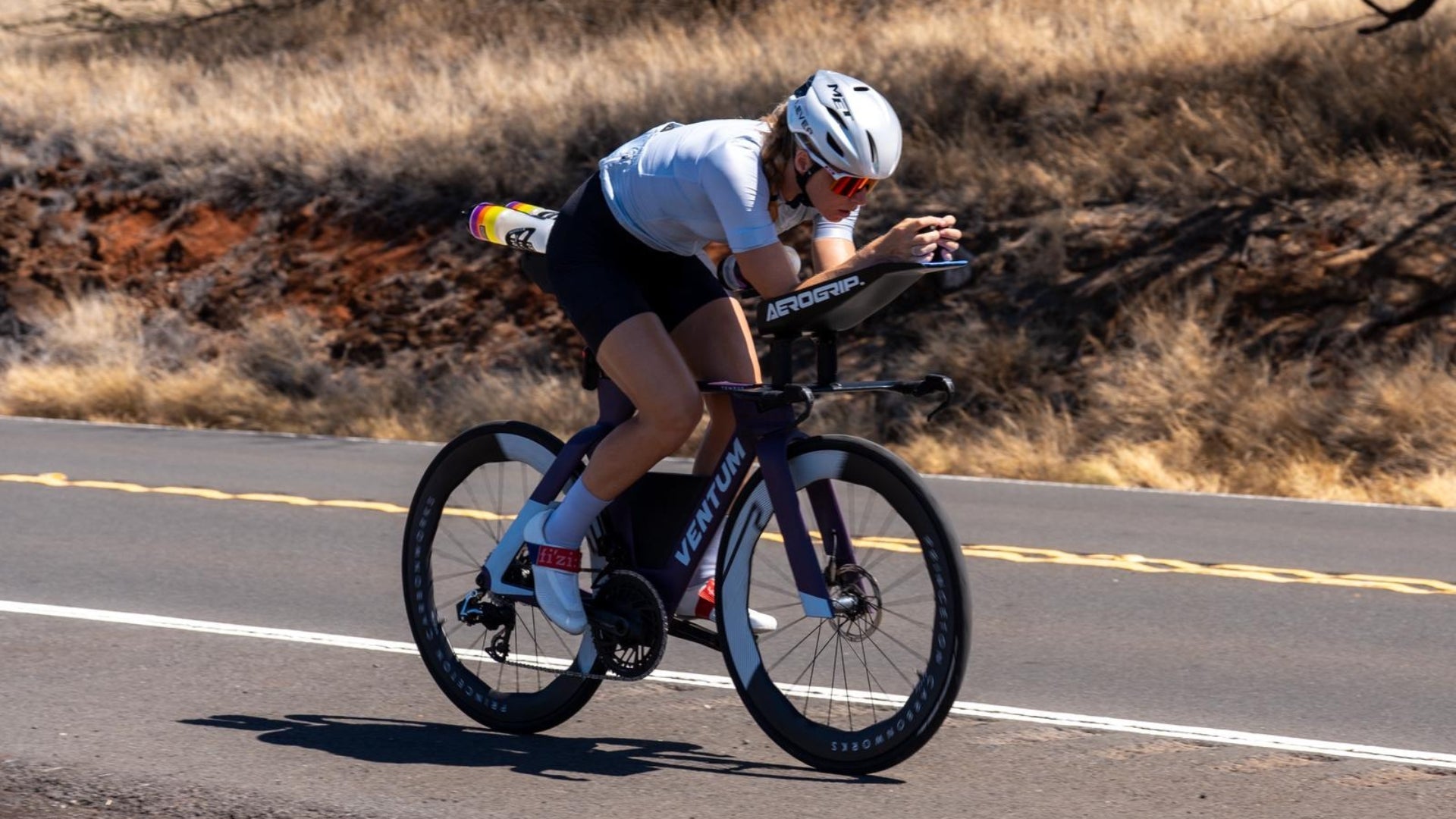 Inside Steph Clutterbuck’s 22-Hour Week: Why the Best Don’t Train Harder They Train Smarter