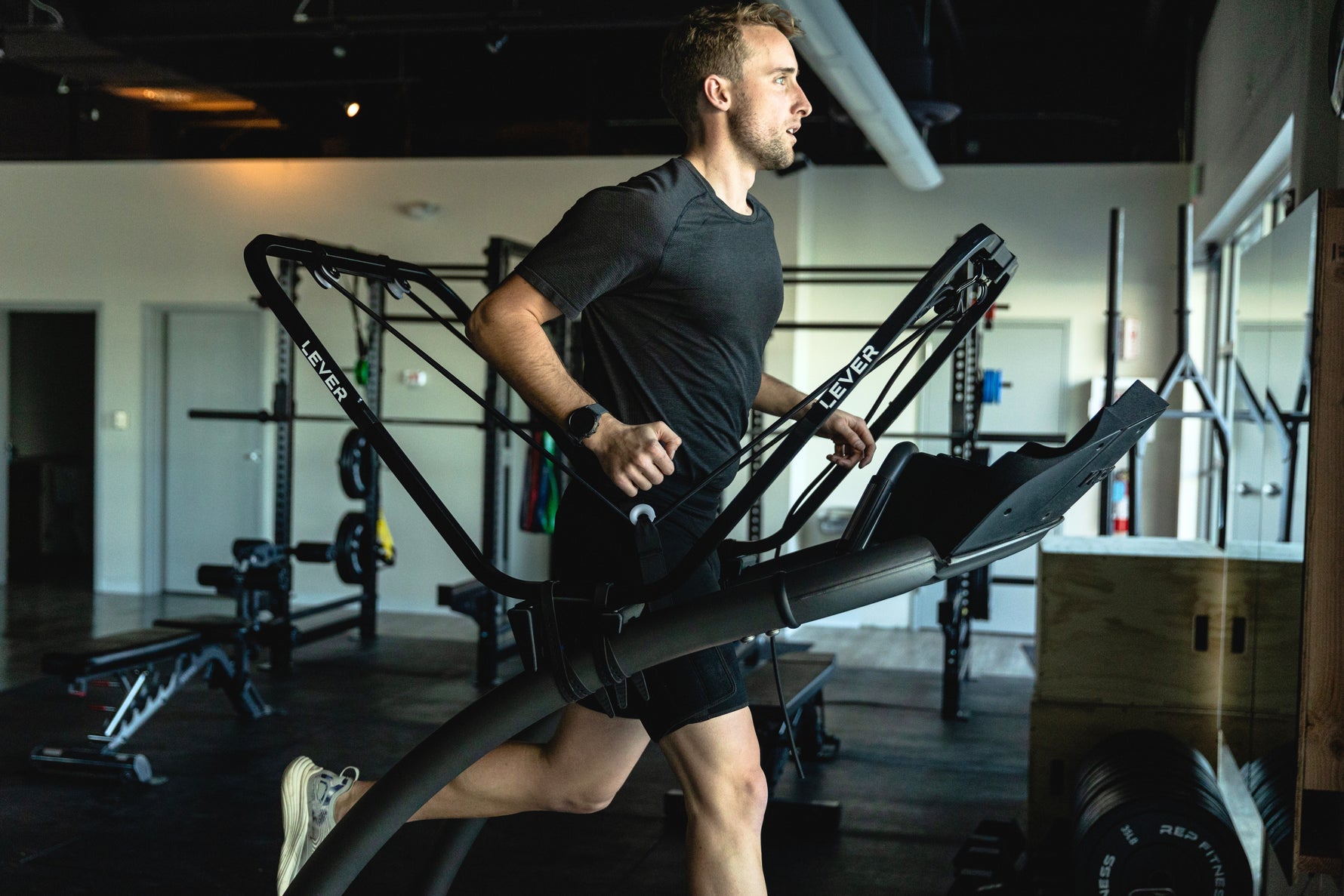 LEVER UP – Lever Movement